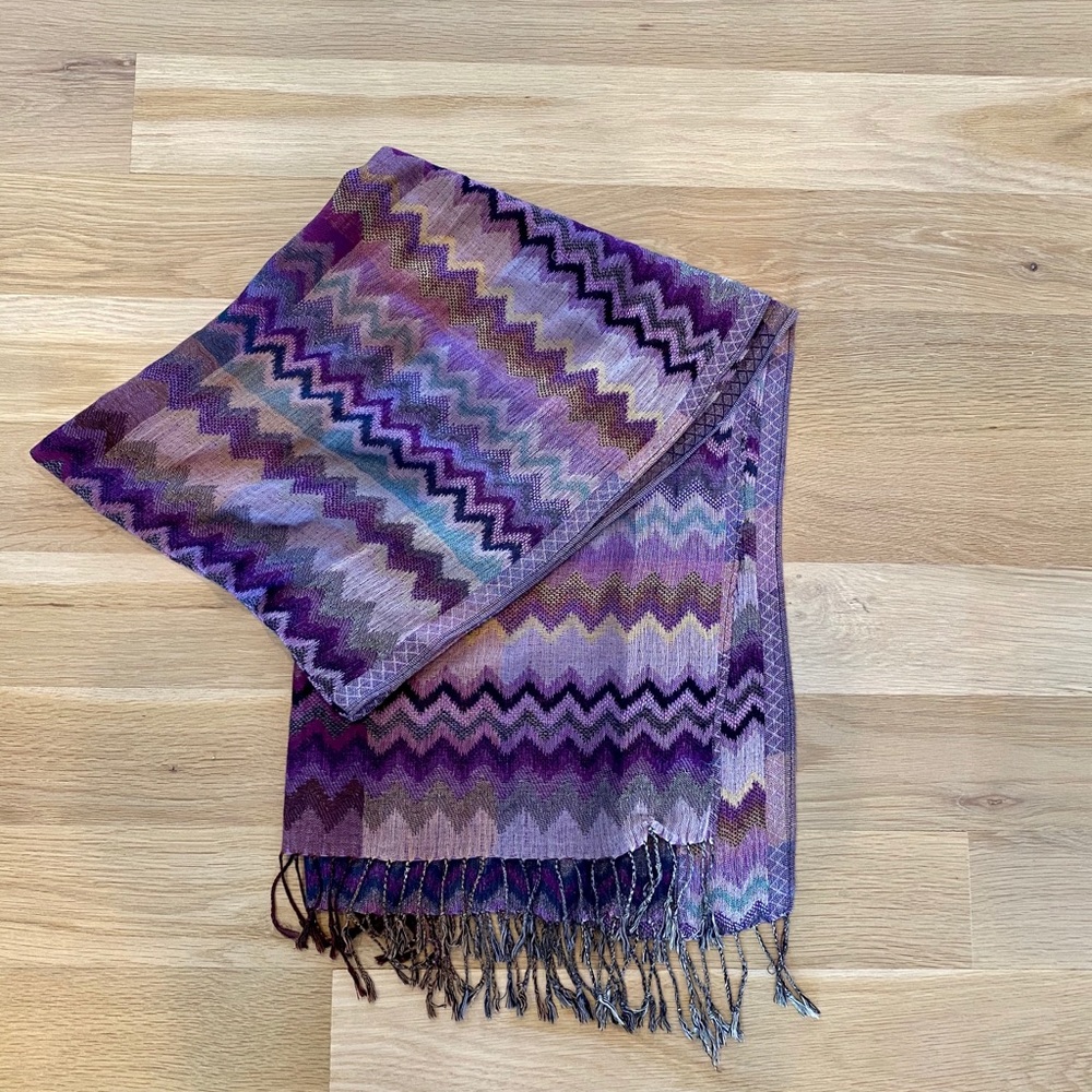 Purple patterned pashmina